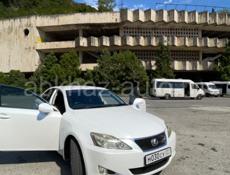 Lexus IS