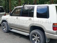 Isuzu Trooper