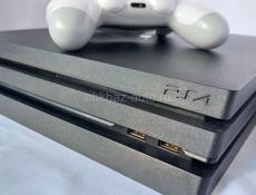 Playstation 4 PRO (взломанная) два геймпада