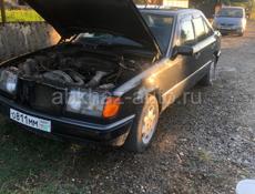 Mercedes-Benz 124