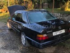Mercedes-Benz 124
