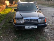 Mercedes-Benz 124