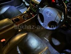 Lexus IS