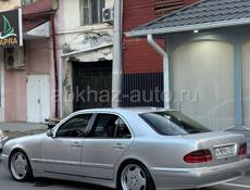 Mercedes-Benz E-Класс