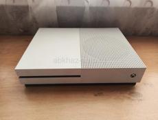 Xbox One s на 1 ТБ