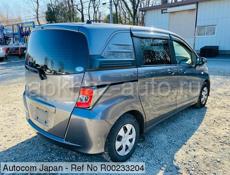 Honda FR-V