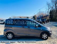 Honda FR-V