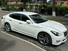Nissan fuga