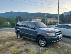 Toyota Sequoia