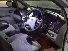 Mitsubishi Grandis