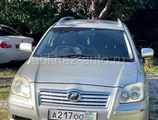 Toyota Avensis Verso