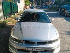 Mitsubishi Galant