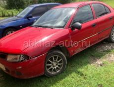 Mitsubishi Carisma