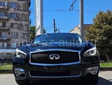 Nissan fuga