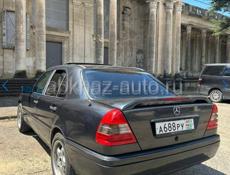 Mercedes-Benz C-Класс