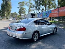 Infiniti M35