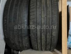 275/50 R21