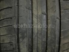 275/50 R21