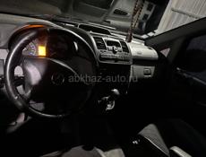 Mercedes-Benz V-Класс