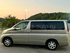 Nissan Elgrand