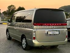 Nissan Elgrand