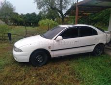 Mitsubishi Carisma