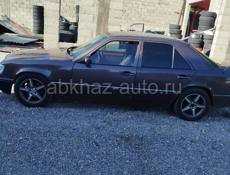 Mercedes-Benz 124