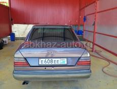 Mercedes-Benz 124