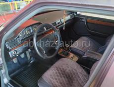 Mercedes-Benz 124