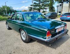 Jaguar XJ6