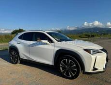 Lexus RS
