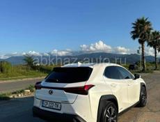Lexus RS