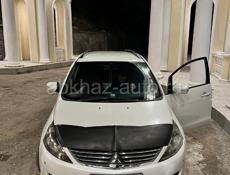 Mitsubishi Grandis