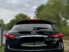 Infiniti