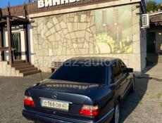 Mercedes-Benz 124
