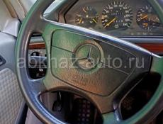 Mercedes-Benz 124