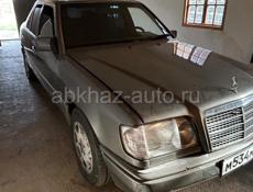 Mercedes-Benz 124
