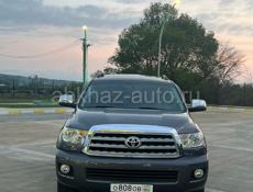 Toyota Sequoia