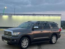 Toyota Sequoia