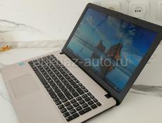 Ноутбук ASUS 