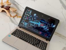 Ноутбук ASUS 