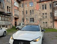 Infiniti QX4