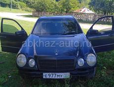 Mercedes-Benz 200-Series