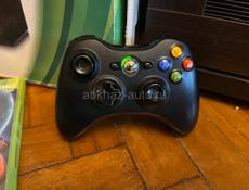 Продаю Xbox 360 S (торг)