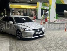 Lexus IS