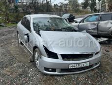 Nissan fuga