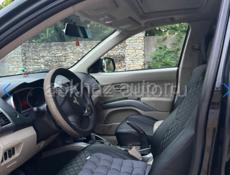 Mitsubishi Outlander XL