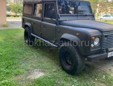 Land Rover 110 Defender
