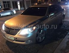 Lexus LS