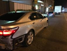Lexus LS